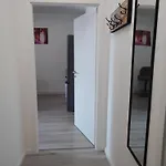 Modernes Im Stadtzentrum *