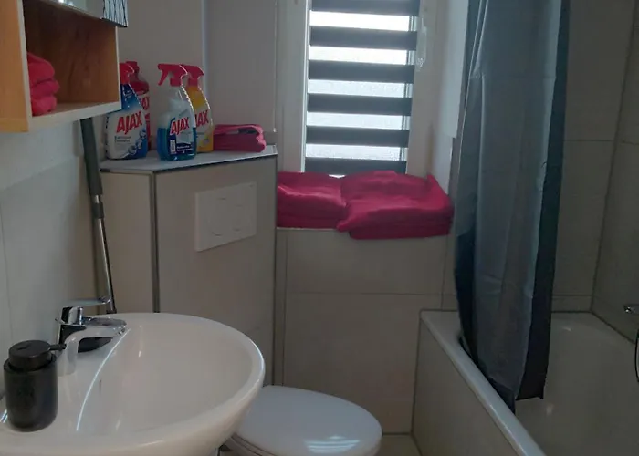 Modernes Im Stadtzentrum Apartamento