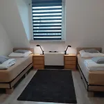 شقة Modernes Im Stadtzentrum *